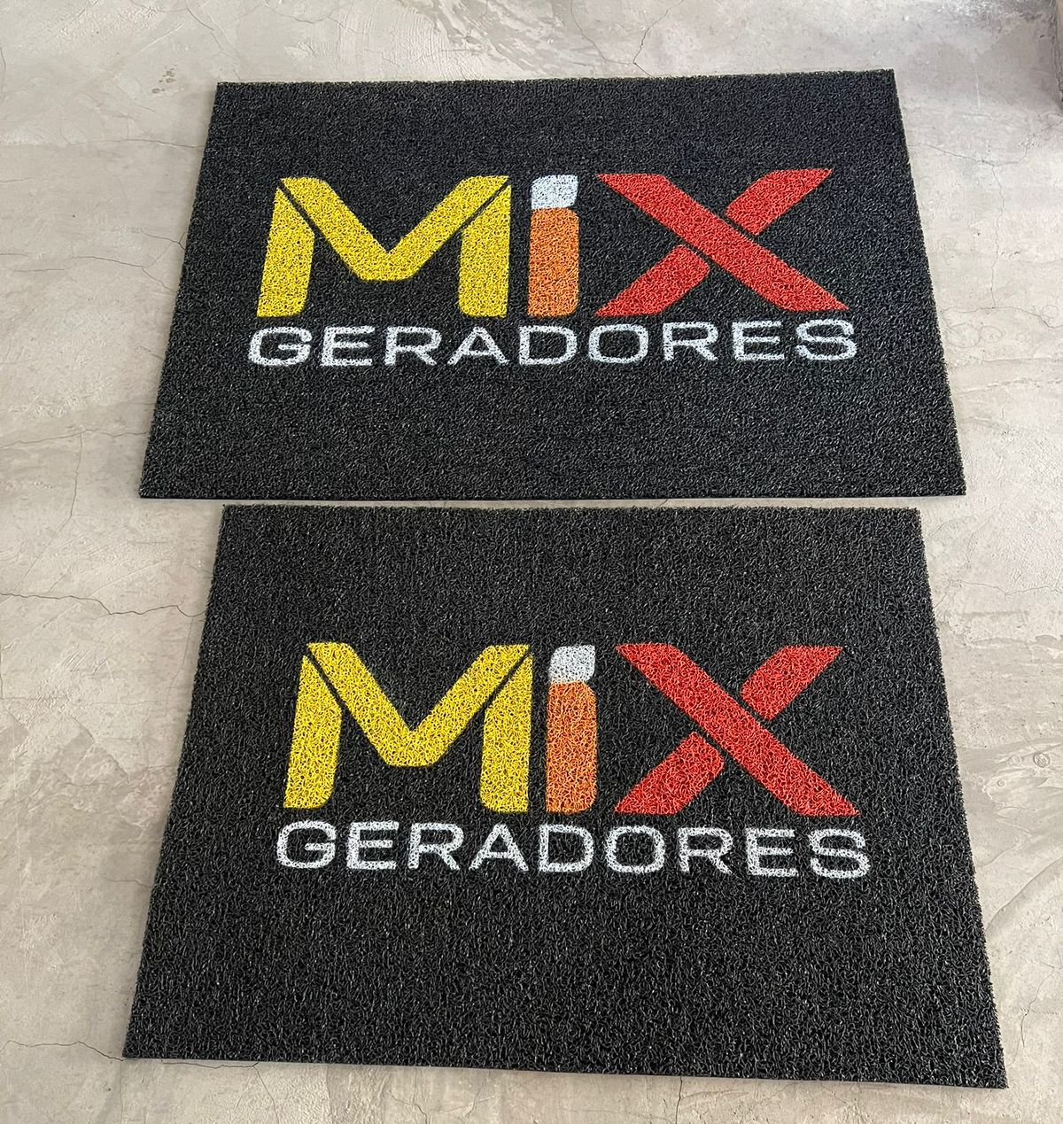 Tapetes personalizados Mix Geradores